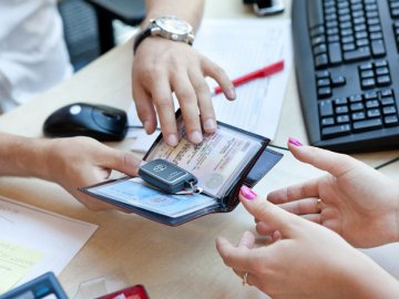 В Україні змінили правила реєстрації автомобілів