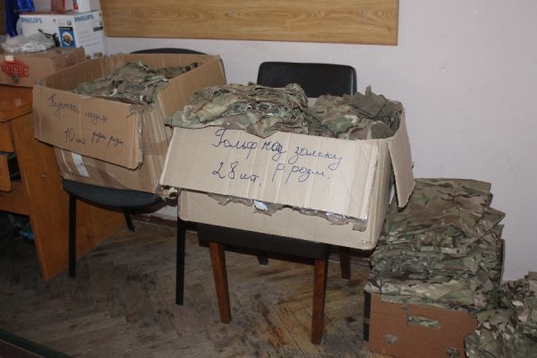 Волинські волонтери закупили бійцям теплий одяг. ФОТО