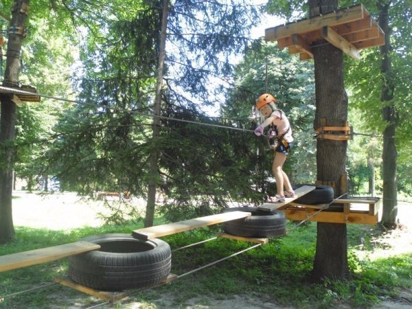 «Літо - 2015»: як луцькі школярі відпочивають у спортивно-оздоровчому таборі. ФОТО