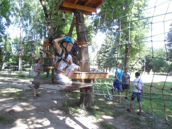 «Літо - 2015»: як луцькі школярі відпочивають у спортивно-оздоровчому таборі. ФОТО