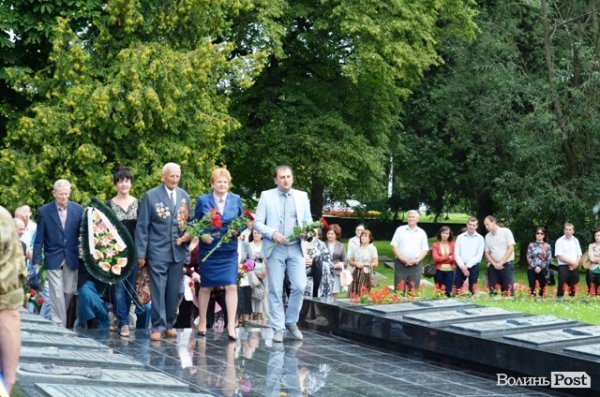 У Луцьку вшанували пам'ять героїв війни. ФОТО