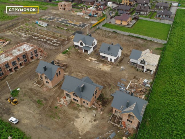 У ЖК «Струмочок» почали будувати другу секцію таунхаусів. ВІДЕОЗВІТ*