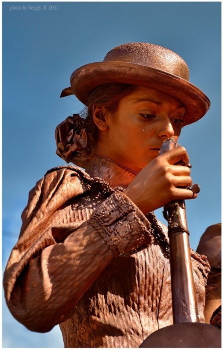 Статуї теж плачуть