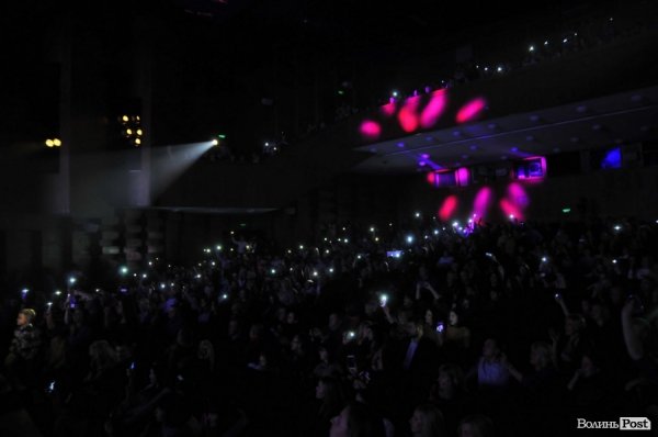 Концерт на «Міс принцеса України» в Луцьку: «А.Р.М.І.Я.», «Дзідзьо», діти