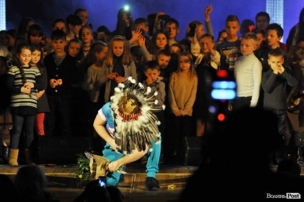 Концерт на «Міс принцеса України» в Луцьку: «А.Р.М.І.Я.», «Дзідзьо», діти