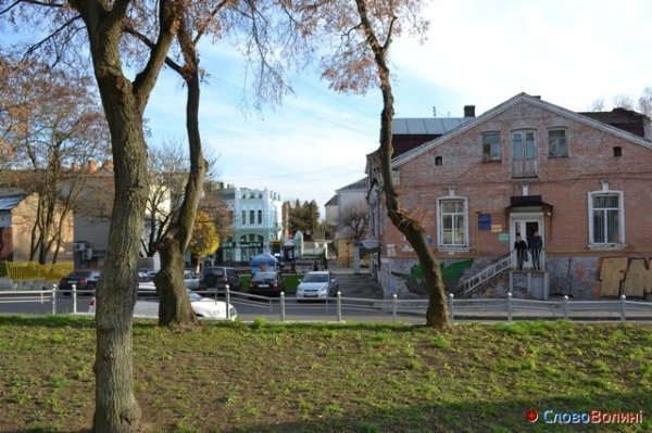 «За стінами» луцької вулиці Лесі Українки. ФОТО