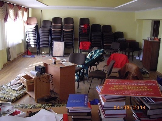 Волинські комуністи заявили, що у приміщенні обкому жив «Правий сектор»