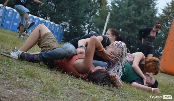 Як тисячі людей відривалися на фестивалі «Захід». ФОТО