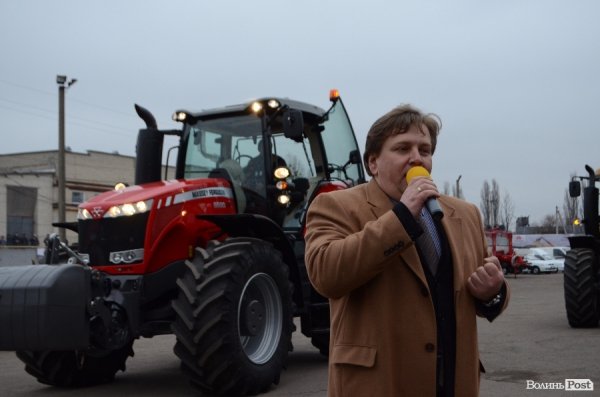 Хто купить трактор Massey Ferguson – поїде на халяву на «Євро-2016». ФОТО