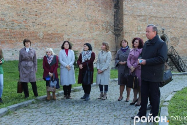 Як першокурсникам у Луцькому замку вручали студквитки 