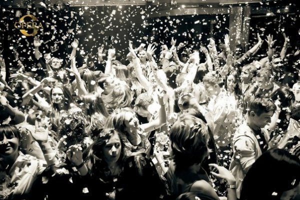 Фото з вечірки в клубі Opera