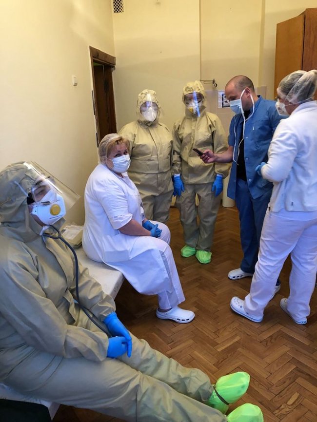 Лікар з Луцька розповів, який насправді коронавірус та як інфекція змінила звичний перебіг життя 