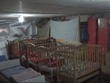 Візочки, манежі та ковдри: діти-сироти у Луцьку потребують допомоги. ВІДЕО