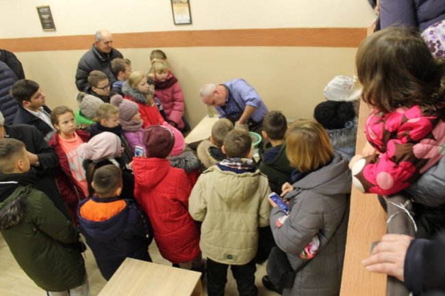 У селі під Луцьком дітей безкоштовно навчатимуть гончарству. ФОТО
