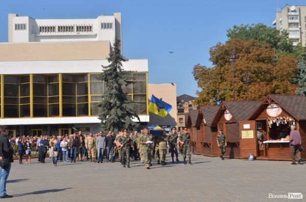У Луцьку попрощалися з Віктором Кумецьким. ФОТО