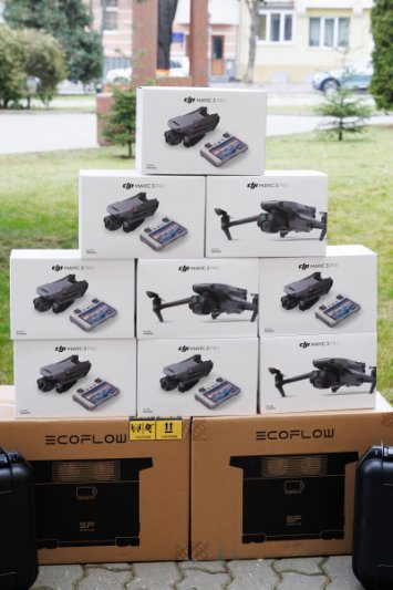 Із Луцька військовим передали чималу партію дронів