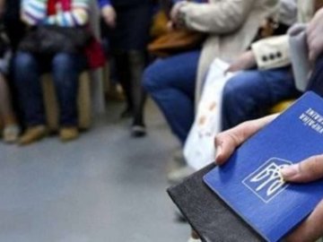 У Польщі викрили агенцію, яка незаконно працевлаштувала майже 150 українців