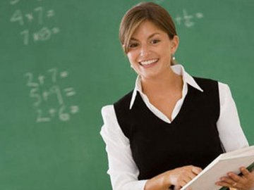 Цього року українським вчителям планують підвищити зарплату