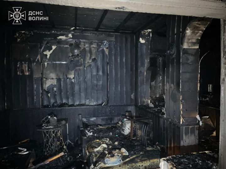 На Волині під час пожежі будинку загинули двоє людей