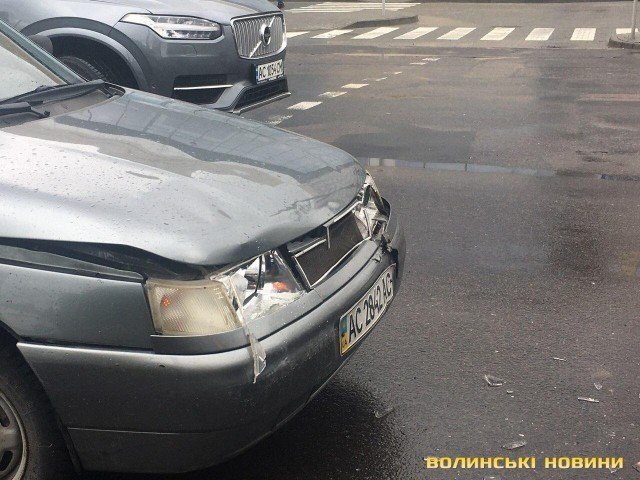 У Луцьку на Рівненській – подвійна аварія. ФОТО