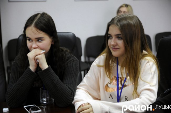 «День професії»: учням показали, як працює «підшипникова кузня» в Луцьку. ФОТО