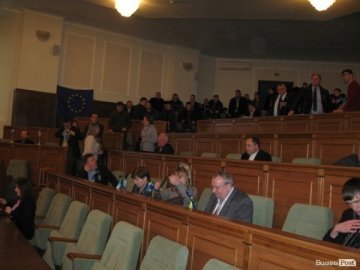 Оприлюднили список депутатів Волиньради, які прийшли на «євроінтеграційну» сесію