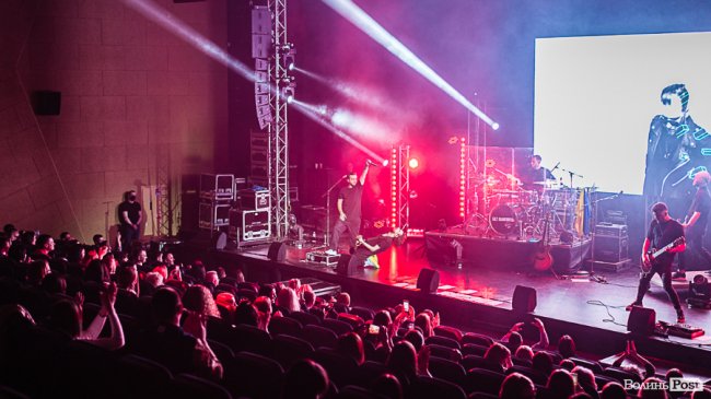 Чуттєва лірика та вибуховий рок: у Луцьку  «відгриміли» два незабутніх концерти гурту «БЕZ ОБМЕЖЕНЬ»