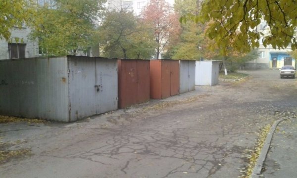 У Луцьку на шістьох вулицях демонтували гаражі
