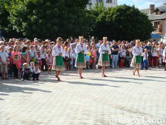 У Ковелі відкрили пам’ятник захисникам України. ФОТО. ВІДЕО