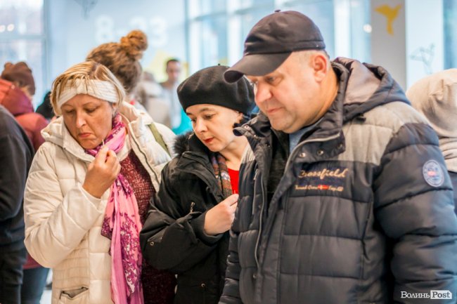 Волинські та рівненські виробники частували лучан сиром. ФОТО