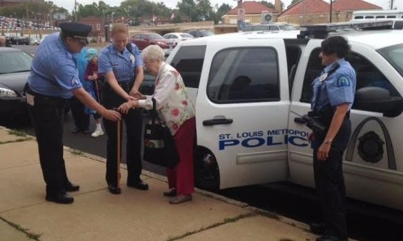 У США заарештували 102-річну бабусю. ФОТО