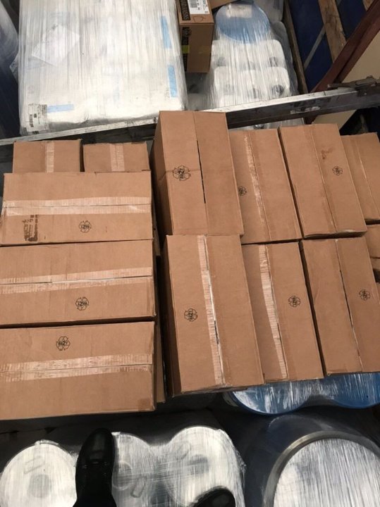 На «Ягодині» затримали вантажівку із незадекларованими засобами гігієни