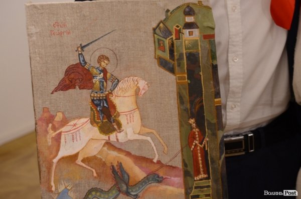 У Луцьку продавали ікони на потреби вояків АТО. ФОТО