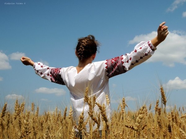 Українка. Місце зйомки: Нововолинськ. Липень 2013. Автор: Владислав Фульмес