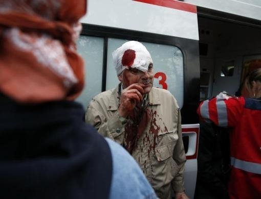 «Кривавий» марш в Донецьку. ФОТО