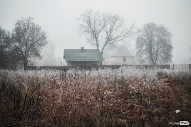 Туманно-сіра краса у Луцьку. ФОТО