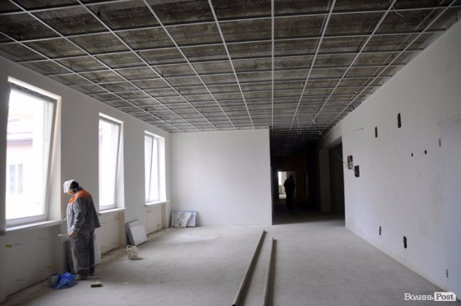 Луцька міськрада досі не перерахувала кошти на школу №27