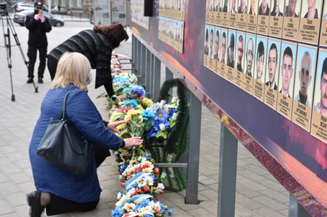 Лучани вшанували пам’ять військовослужбовців, які загинули на Сході України. ФОТО