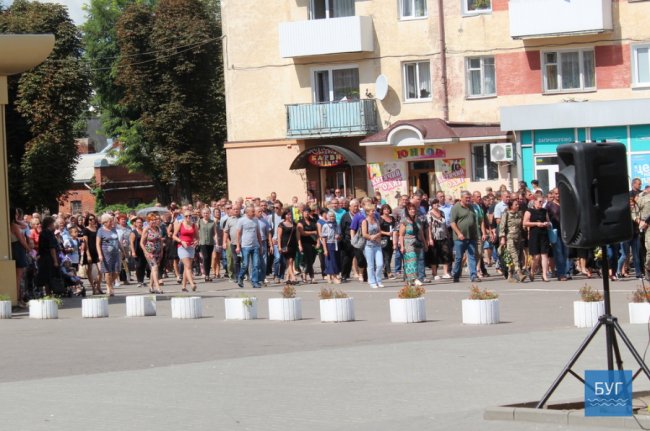 Загиблого на Сході волинянина провели в останню путь. ФОТО