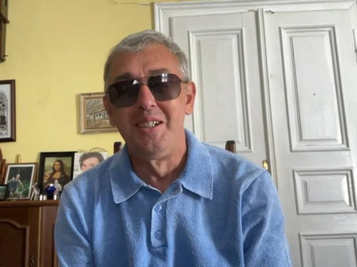 «Аж до мера хотів іти скаржитися»: вуличний музикант нарікає на луцьких муніципалів. ВІДЕО