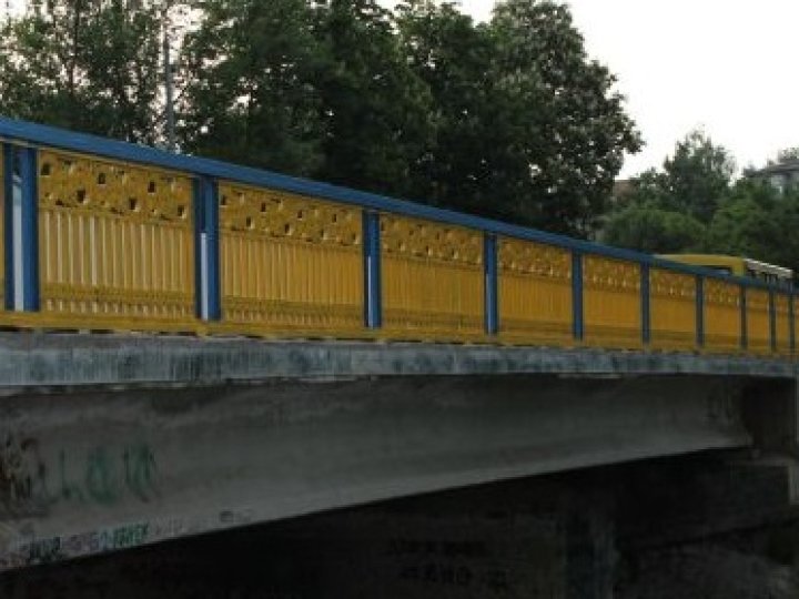 У Луцьку  під мостом на Шопена виявили тіло неповнолітньої дівчини