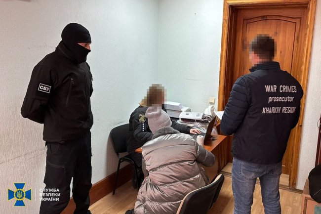 СБУ затримала чиновницю Куп’янської міськради та колишнього «посадовця Херсонського МВС», які підтримували окупантів