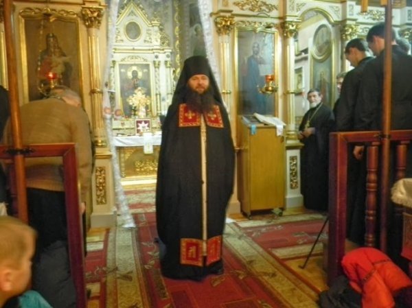 У храмах розпочалися різдвяні богослужіння. ФОТО