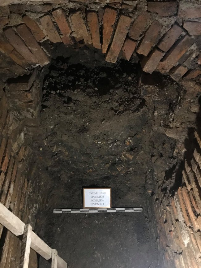 Підземний луцький світ: під монастирем виявили знахідку. ФОТО