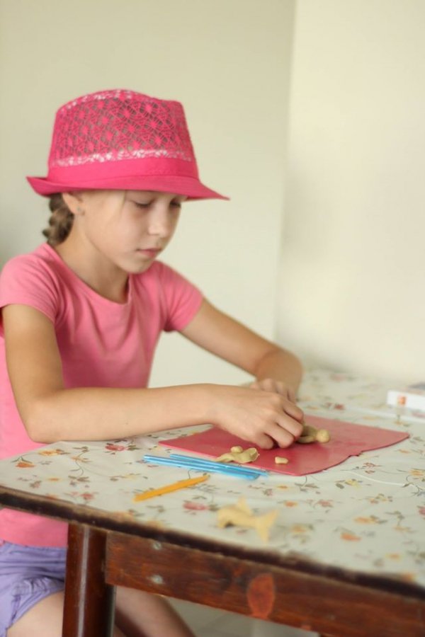 У Луцьку діти ліпили анімаційних персонажів з пластиліну. ФОТО