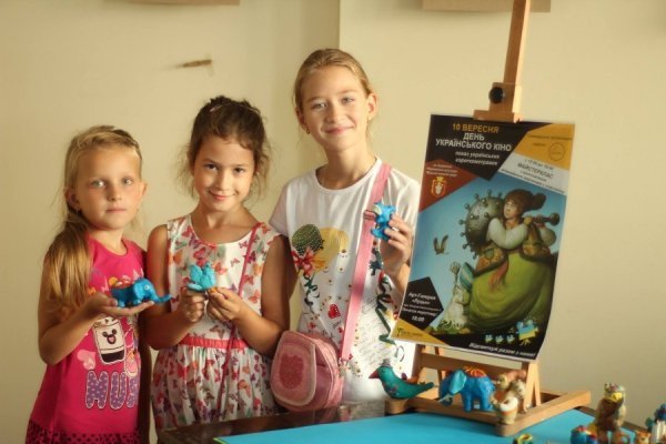 У Луцьку діти ліпили анімаційних персонажів з пластиліну. ФОТО