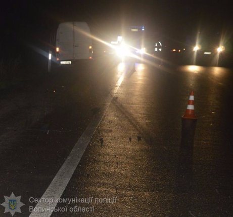 Смертельна аварія на Волині: Mercedes збив жінку