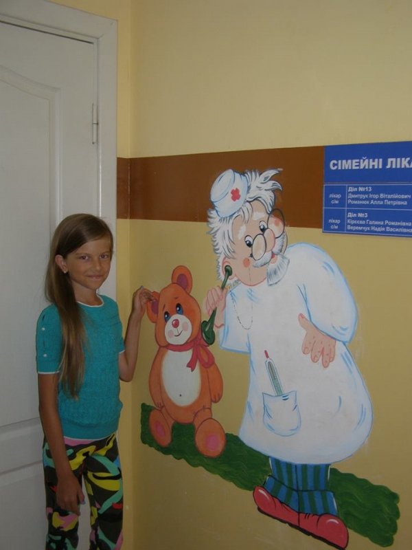 У Луцьку розмалювали медичну установу. ФОТО