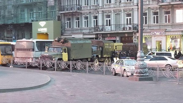 У центрі Києва ‒ засилля тітушок і силовиків. ФОТО