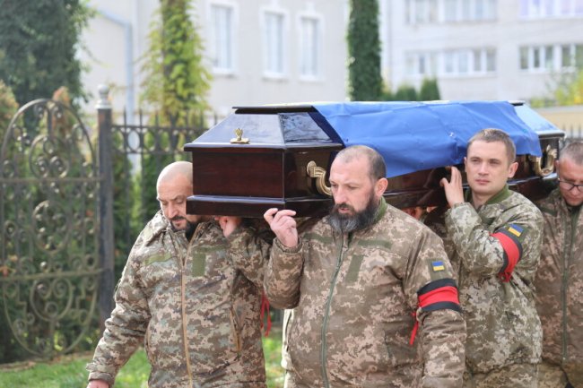 Луцьк попрощався з Героєм Вадимом Смірновим